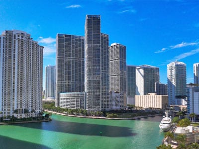 Miami River Propiedades en Miami